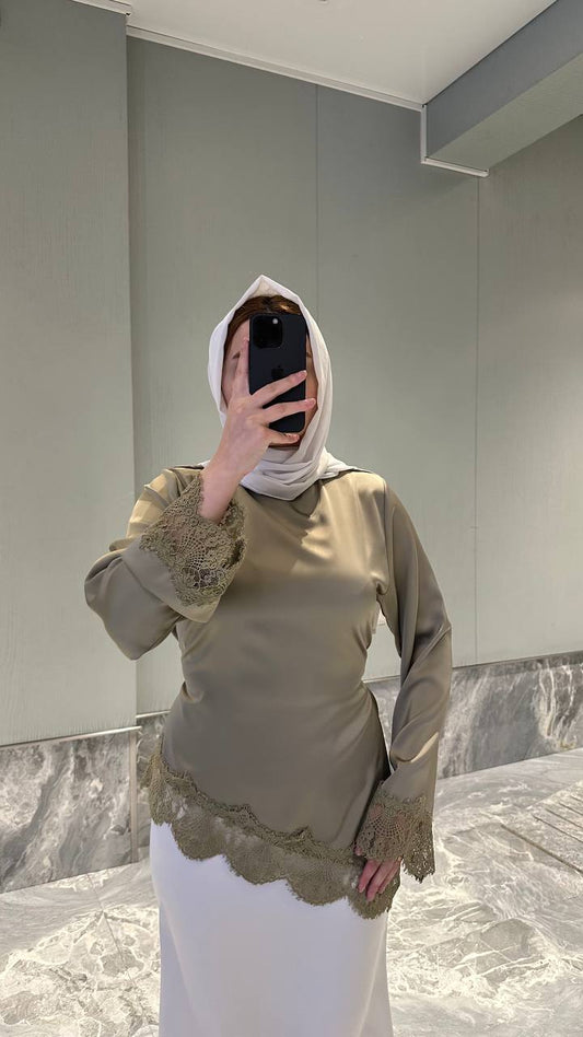 ASSYMETRICAL LACE SATIN TOP - OLIVE TAUPE