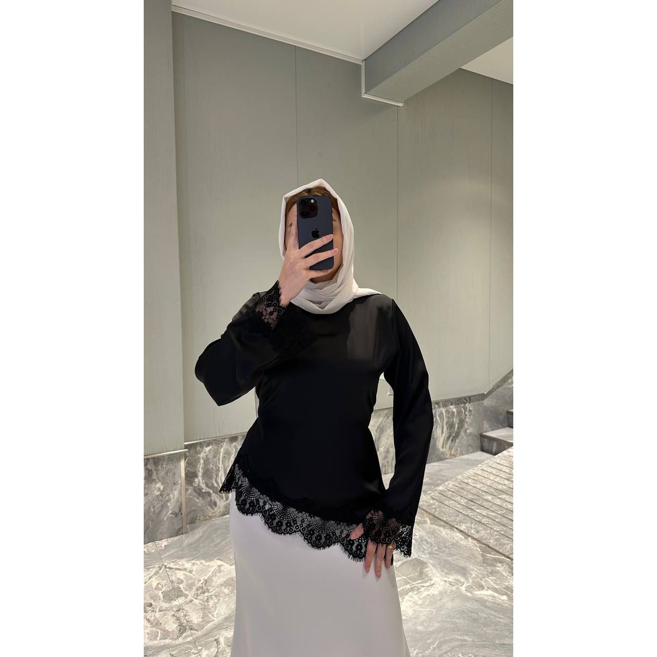 ASSYMETRICAL LACE SATIN TOP - BLACK