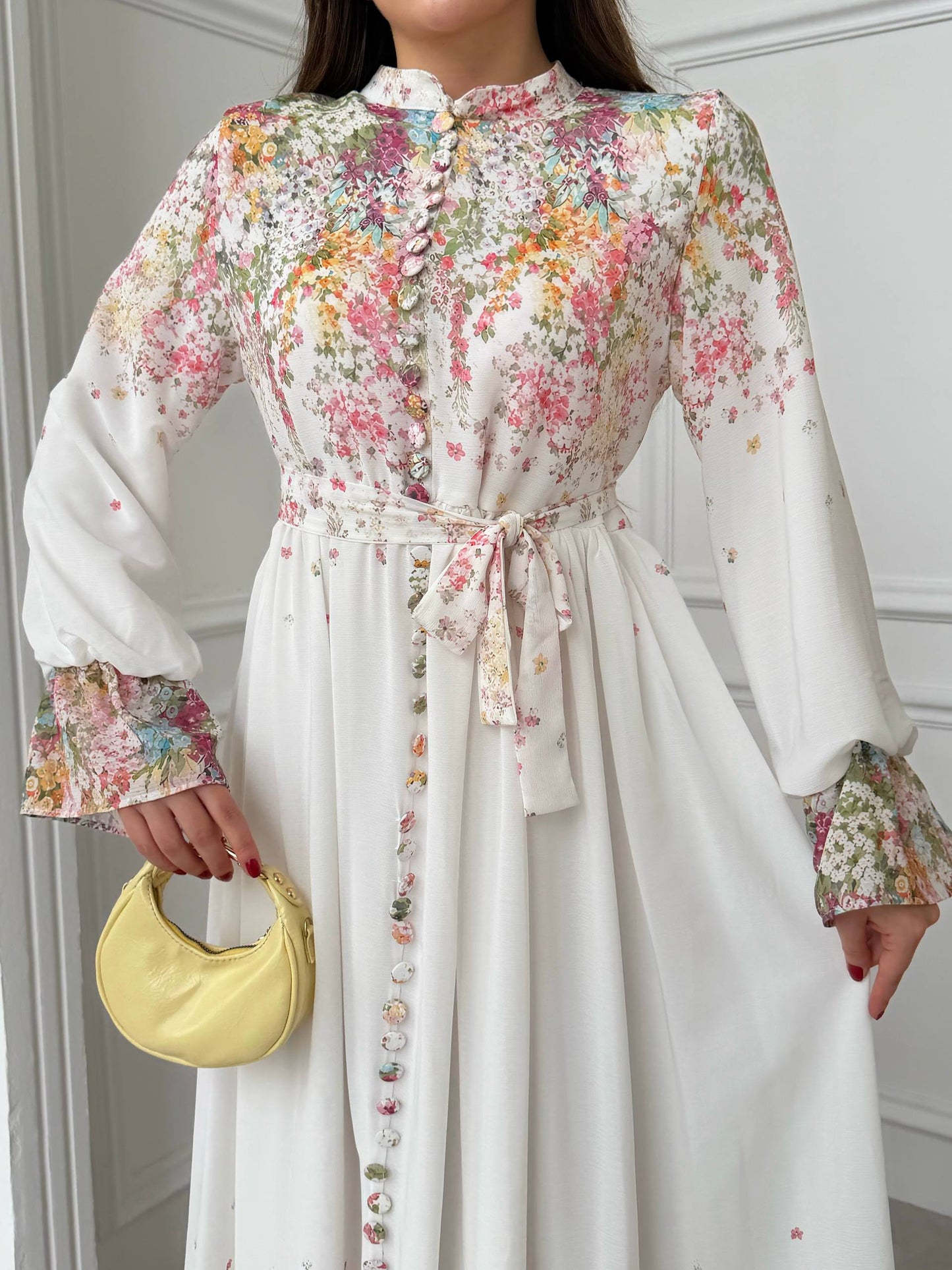 LIYANA FLORAL DRESS - WHITE