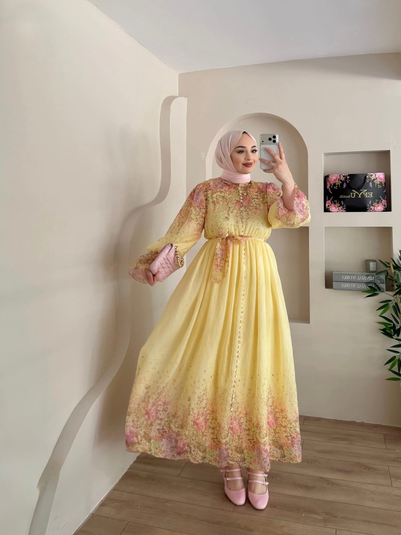 LINA FLORAL DRESS
- YELLOW